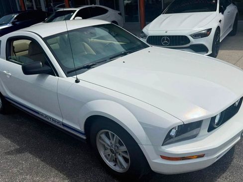 Used 2006 Ford Mustang Coupe RWD image 11