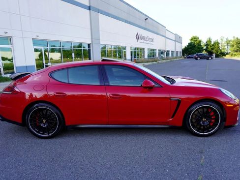 Used 2014 Porsche Panamera GTS image 8