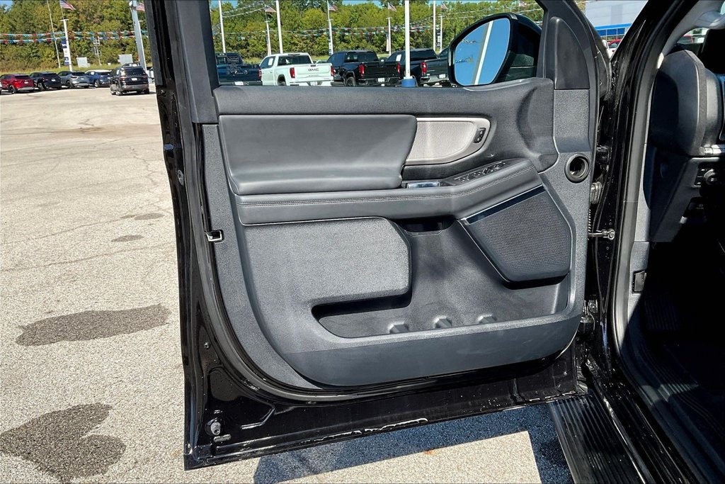 Used 2026 Ford Expedition Active AWD/4WD image 19