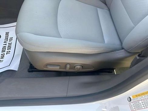 Used 2024 Chevrolet Malibu LT FWD image 6
