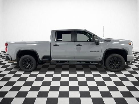 Used 2024 Chevrolet Silverado 3500 LT w/ Z71 Sport Edition image 2