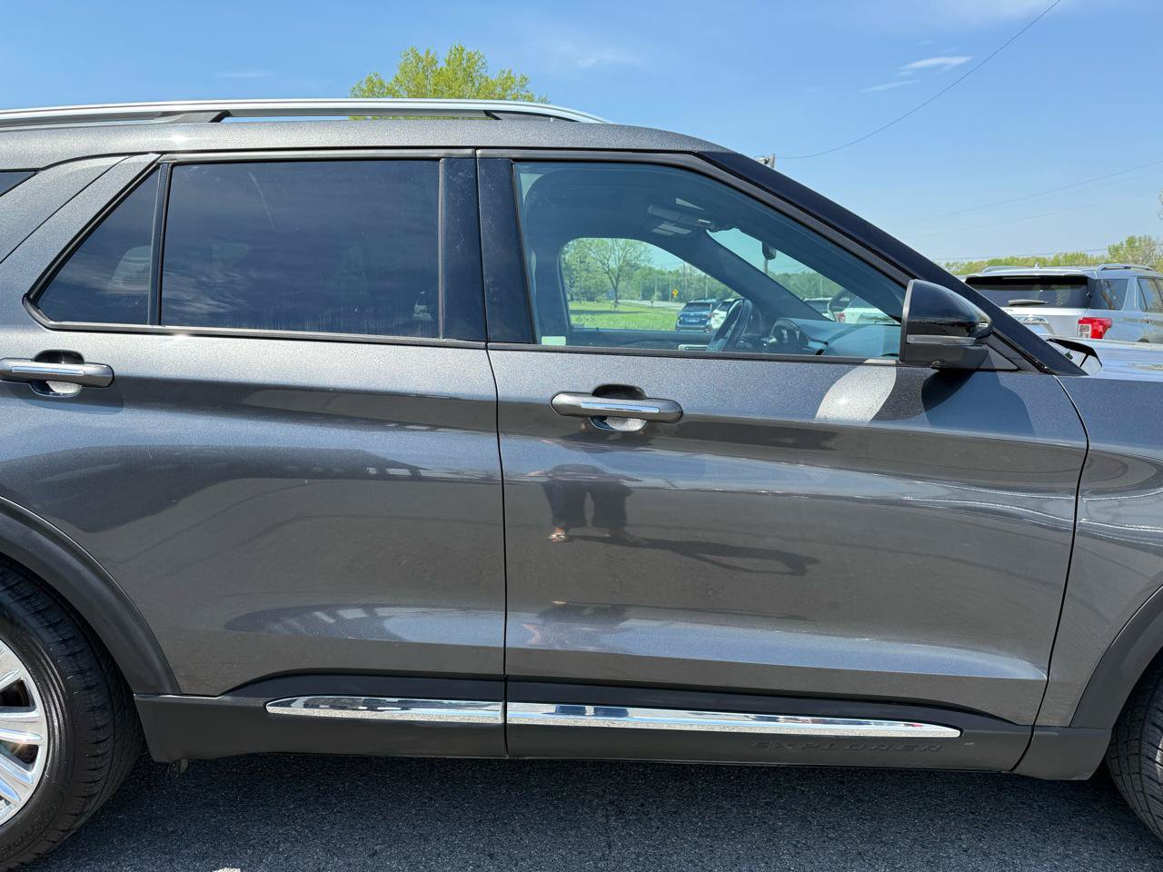 Used 2020 Ford Explorer Limited RWD image 45