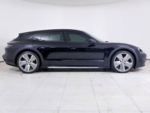 Certified 2024 Porsche Taycan 4 Cross Turismo w/ Premium Package image 28