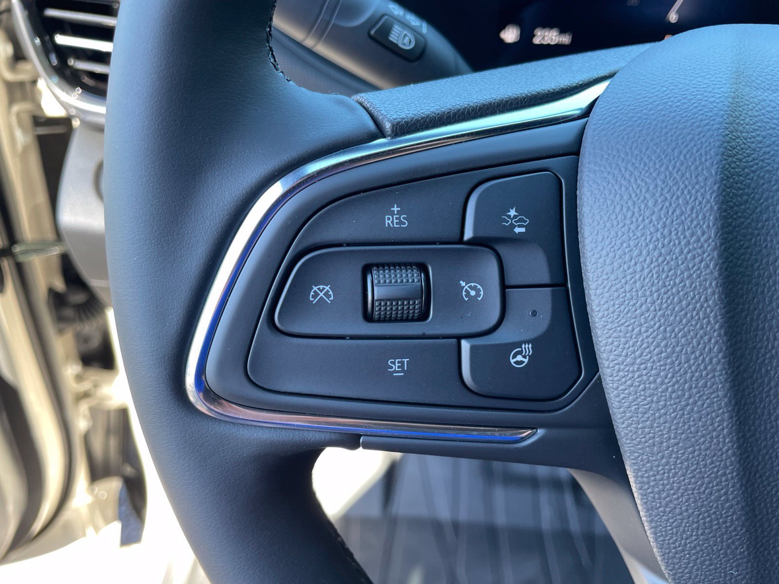 New 2026 Buick Envista Sport Touring w/ Studio Series FWD image 21