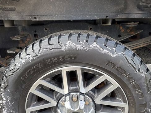 Used 2017 Ford F350 Lariat w/ Lariat Ultimate Package image 11