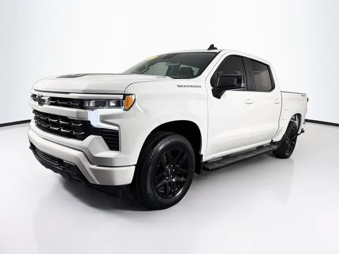 Used 2024 Chevrolet Silverado 1500 RST AWD/4WD image 3