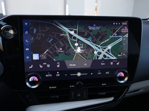 Used 2025 Lexus NX 450h+ AWD w/ Luxury Package image 21