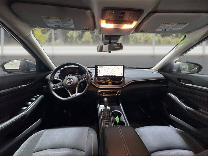 Used 2023 Nissan Altima 2.5 SV w/ SV Premium Package AWD/4WD image 25