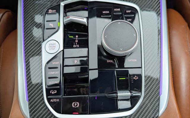 Used 2024 BMW X7 M60i AWD/4WD image 33