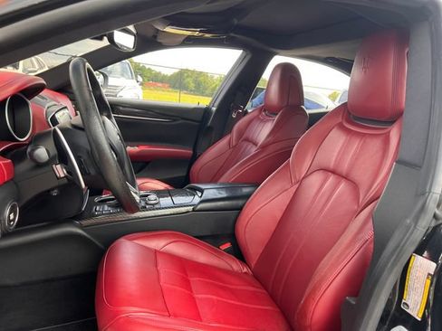 Used 2019 Maserati Ghibli GranSport RWD image 13