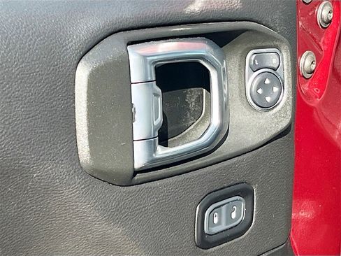 Used 2021 Jeep Wrangler Unlimited Sahara w/ Cold Weather Group image 18