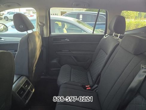 Used 2019 Volkswagen Atlas S FWD image 3