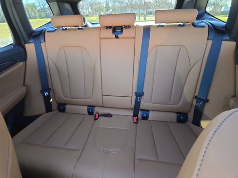 Used 2024 BMW X3 M40i w/ Premium Package image 22