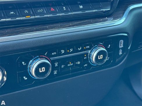 Used 2022 GMC Sierra 1500 Elevation image 22