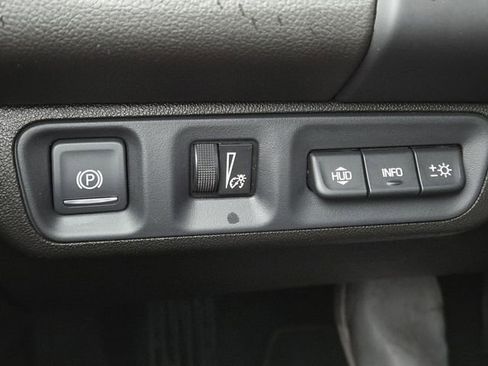 Used 2023 GMC Acadia Denali w/ Denali Ultimate Package image 15