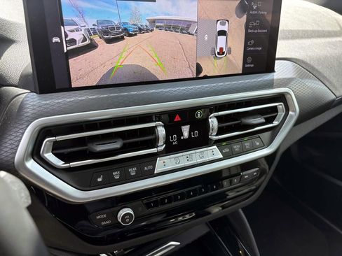 Used 2025 BMW X4 xDrive30i w/ M Sport Package AWD/4WD image 21