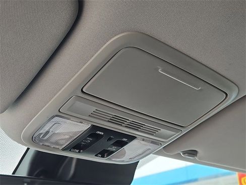 Used 2021 Honda Pilot Special Edition image 30