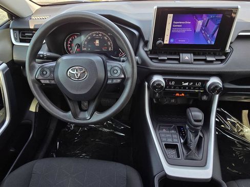 Used 2024 Toyota RAV4 XLE AWD/4WD image 34