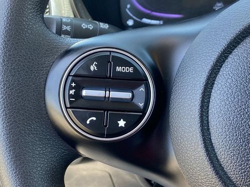 Used 2025 Kia Soul LX FWD image 27