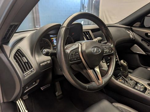 Used 2018 INFINITI Q50 Red Sport 400 w/ Sensory Package (Sport) RWD image 17