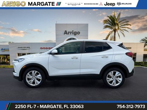 Used 2024 Buick Encore GX Preferred FWD image 4