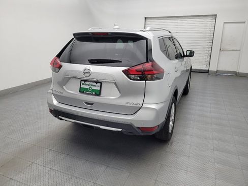 Used 2020 Nissan Rogue SV AWD/4WD image 7