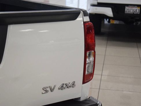 Used 2013 Nissan Frontier SV image 63