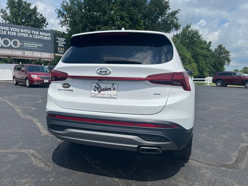 Used 2022 Hyundai Santa Fe SE image 9