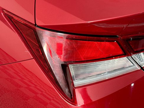Used 2022 Hyundai Elantra SEL w/ Convenience Package FWD image 33