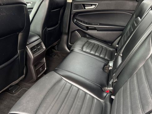 Used 2018 Ford Edge SEL w/ Equipment Group 201A FWD image 14