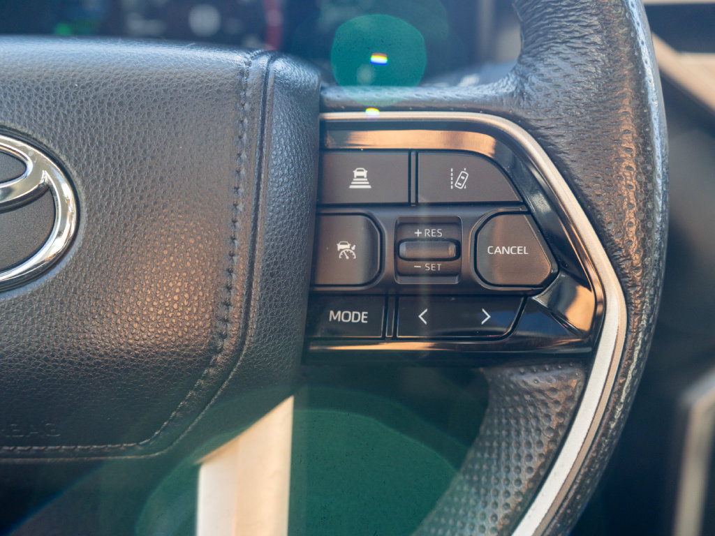Used 2024 Toyota Tundra Limited AWD/4WD image 19