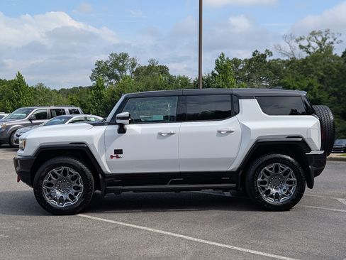 Used 2025 GMC Hummer EV 3X w/ LPO, Sport Package AWD/4WD image 6