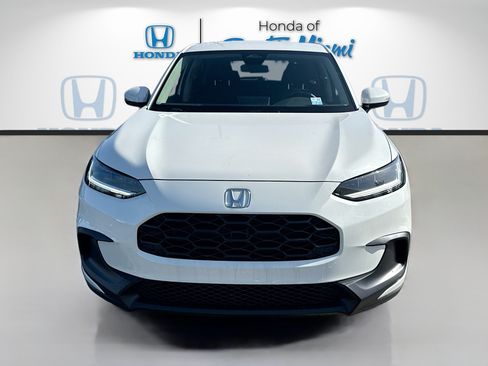 New 2027 Honda HR-V LX image 2