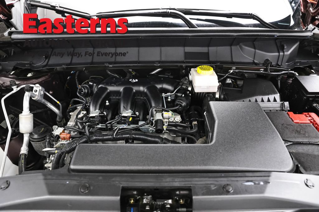Used 2024 Nissan Pathfinder SV AWD/4WD image 8