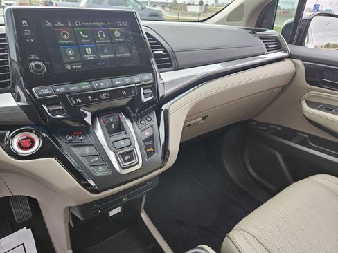 Used 2024 Honda Odyssey Elite image 21