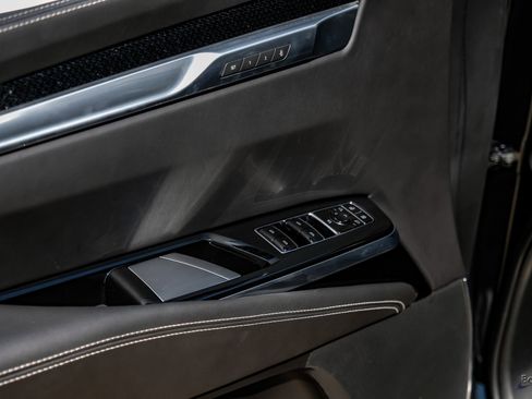 Used 2025 Cadillac Escalade V image 81