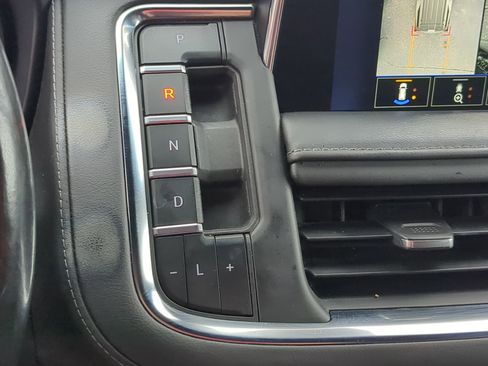 Used 2022 Chevrolet Tahoe LT w/ Luxury Package AWD/4WD image 25