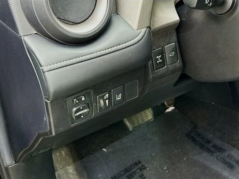 Used 2017 Toyota RAV4 Limited w/ Advanced Technology Package AWD/4WD image 10