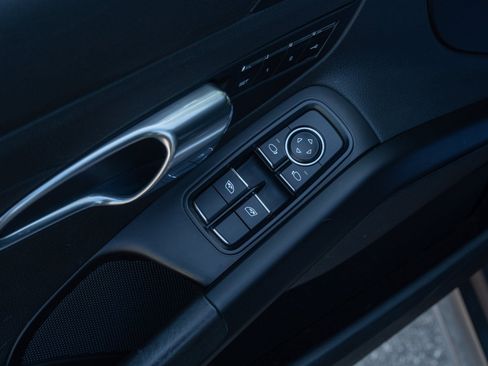 Used 2018 Porsche 718 Cayman S RWD image 22
