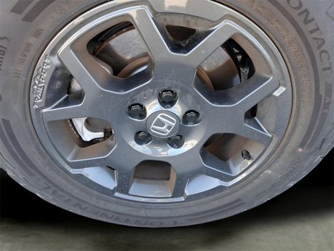 Certified 2025 Honda Pilot TrailSport image 17