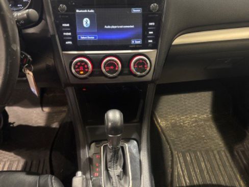 Used 2015 Subaru Crosstrek 2.0i Limited w/ Popular Package #2 image 13