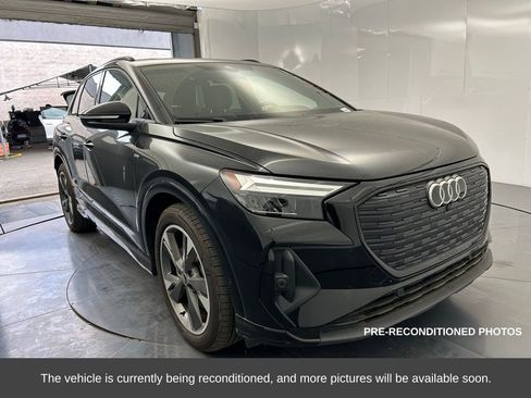Used 2024 Audi Q4 e-tron Premium Plus w/ Premium Plus image 8