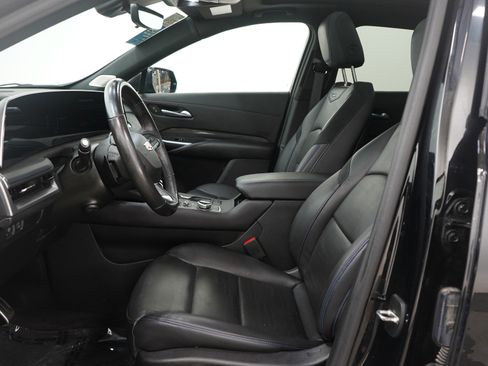 Used 2024 Cadillac XT4 Sport image 24