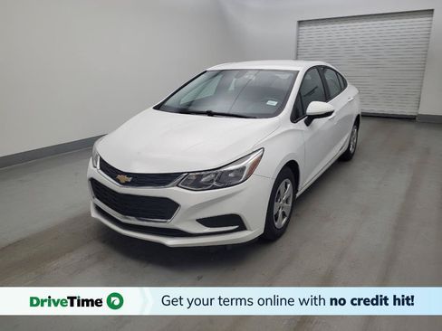 Used 2017 Chevrolet Cruze LS FWD image 1