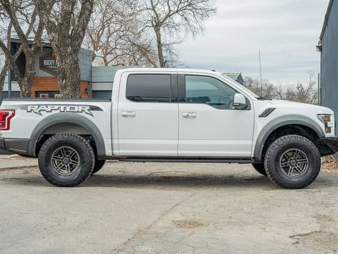 Used 2018 Ford F150 Raptor w/ Equipment Group 802A Luxury image 7