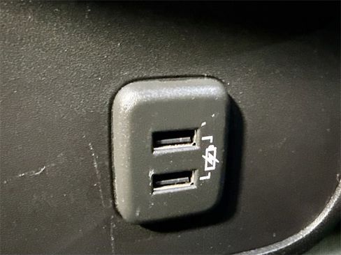 Used 2019 Chevrolet Equinox LS w/ LS Convenience Package image 25