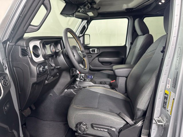 Used 2024 Jeep Wrangler Unlimited Sport AWD/4WD image 11