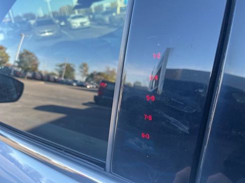 Used 2019 Ford Escape SE image 17