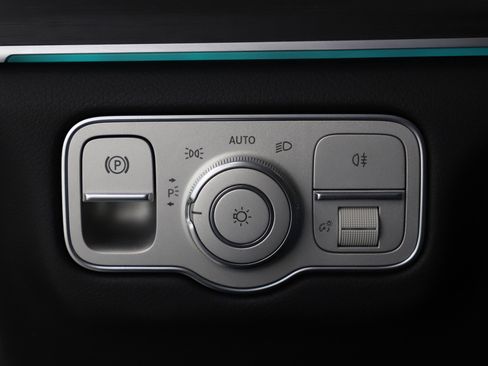 Used 2023 Mercedes-Benz GLS 580 4MATIC image 33