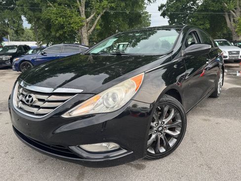 Used 2011 Hyundai Sonata SE w/ Navigation & Sunroof Pkg 4 FWD image 1